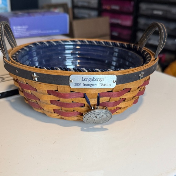 Longaberger Other - Longaberger 2005 Inaugural Basket w/Liner, Protector and Tie-on